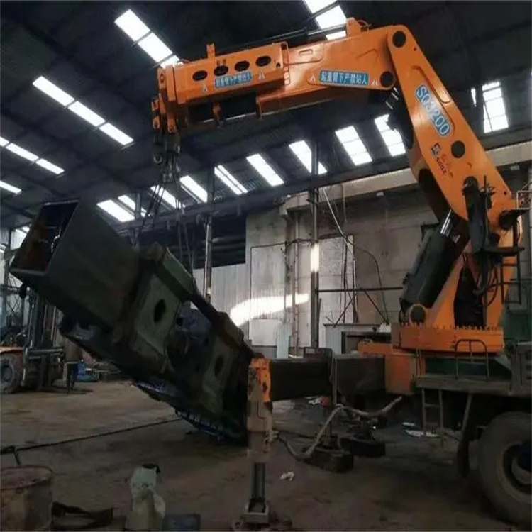 大竹130吨折臂吊车出租吊机租赁附近电话